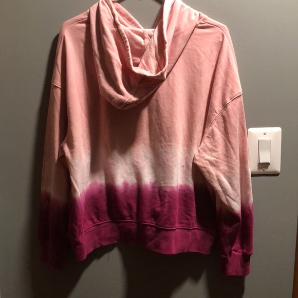 BRAND NEW LARGE WOMANS TIE DYE HOODIE! NWT! SMOKE FREE HOME! - Picture 8 of 8
